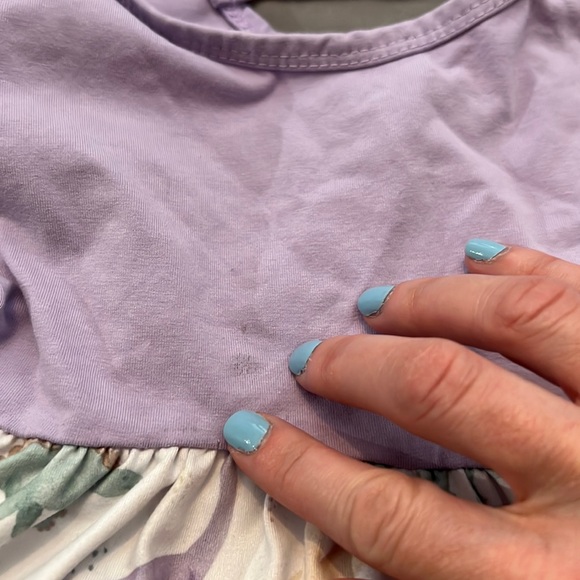 Boutique pastel dinosaur short set, size 4T. Soft material good used condition - Picture 5 of 6